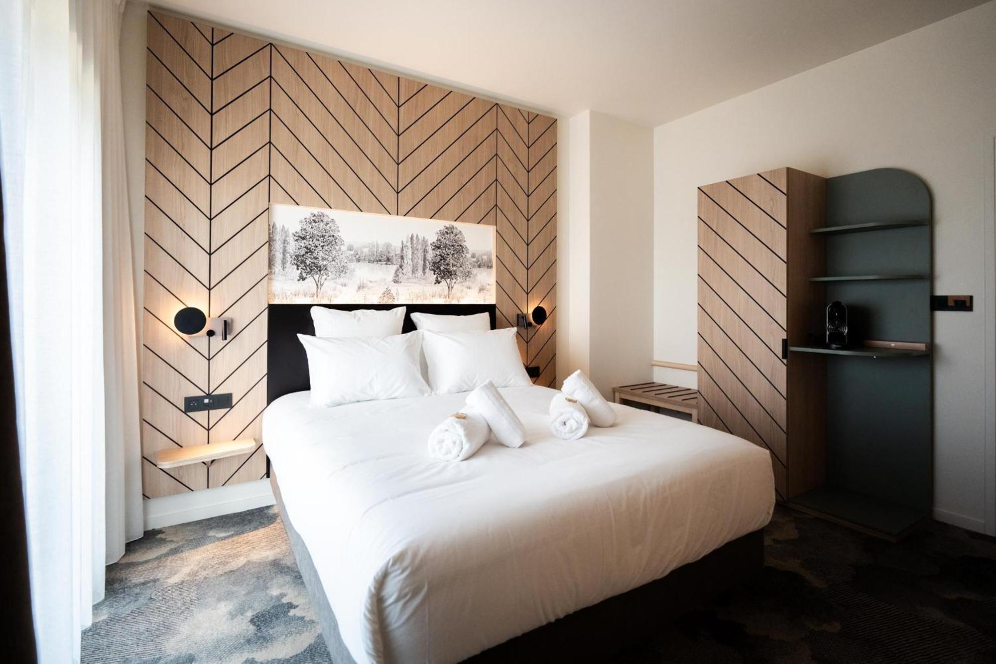 Bo Hotels Ambronay Екстер'єр фото
